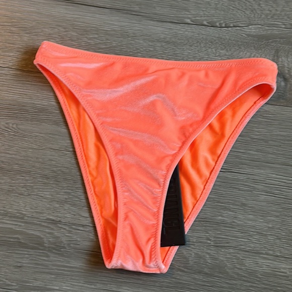 Orange coral velvet string top with high waist bottom set. - Picture 15 of 16